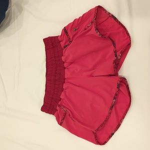 Lululemon tracker shorts
